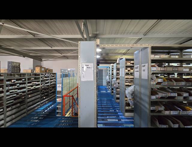 715M² WAREHOUSE TO LET IN SPARTAN